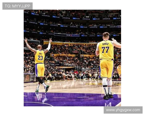 原创生涯首次！东契奇在湖人拿周最佳？湖人官方晒海报祝贺他